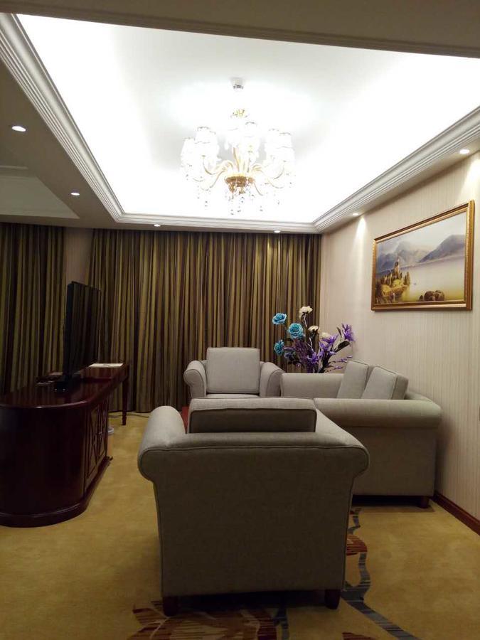 Vienna Hotel Zhongshan Guzhen Town Center Exterior photo