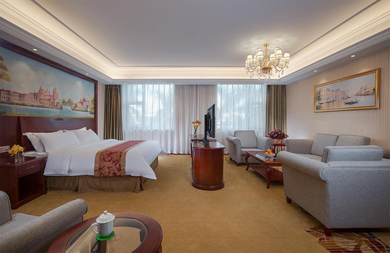 Vienna Hotel Zhongshan Guzhen Town Center Exterior photo